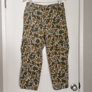 Madwell retro camp print cargo pants.